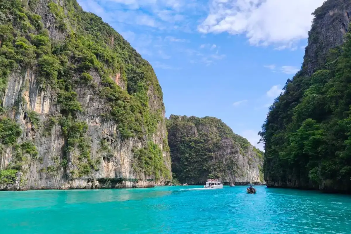 Phi Phi Islands (Koh Phi Phi)