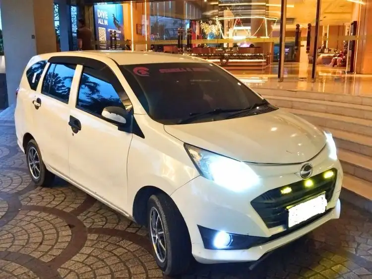 Private Departure Transfer From Singapore Hotel to Airport or Port Safely